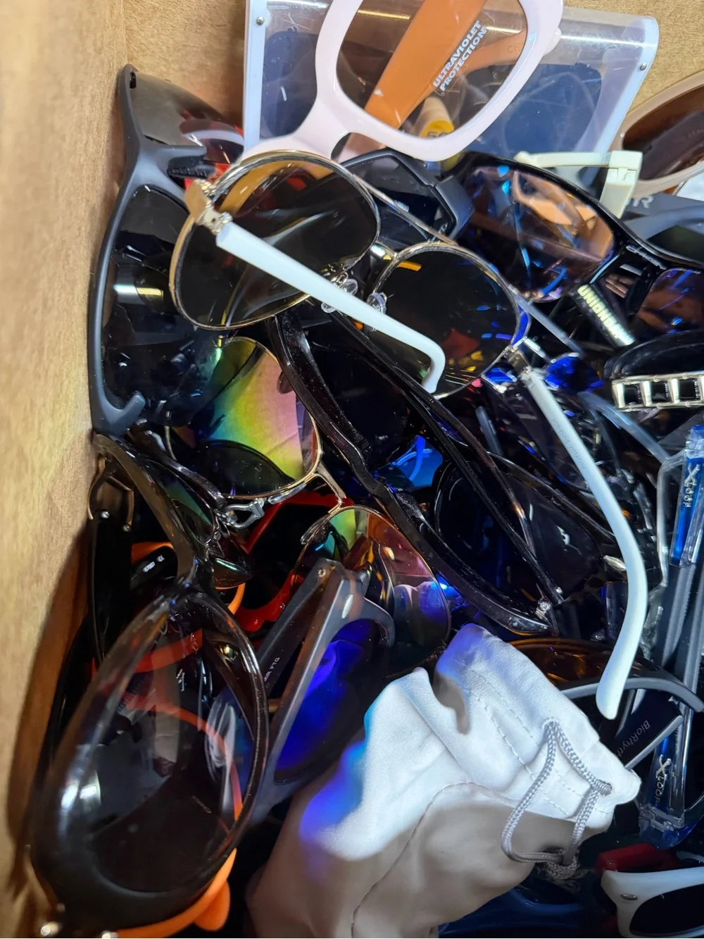 Assorted Sunglasses Lot - Mixed Colors Including Bright Blue - Picture 4 of 10